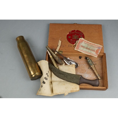 398 - A Collection of Mixed Military Collectables To Include Brass Shell Cases, Sweetheart Brooch, Miniatu... 