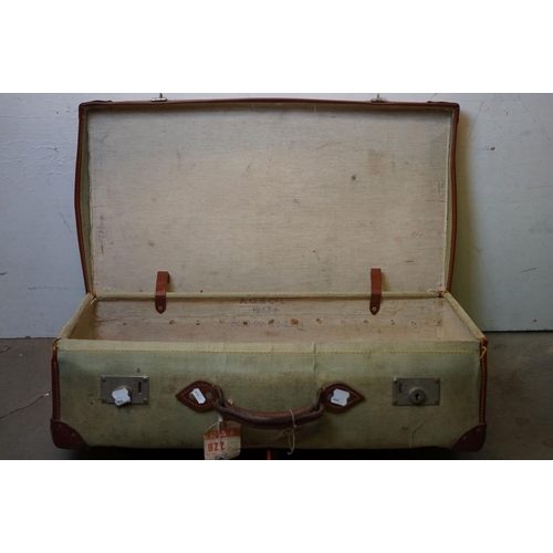 406 - A Vintage British Military Demobilisation Suit Case, Dated 1963 And Marked With The British Broad Ar... 