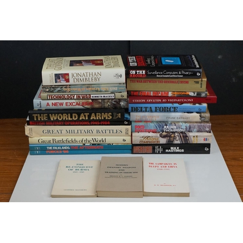 425 - A Collection Of Approx Twenty Military Reference Books To Include The Re-Conquest Of Burma 1943-1945... 