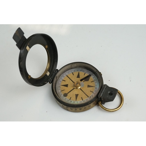 435 - A British Military Issued MK.IV Pocket Clinometer By Siemens Bros & Co Of London, No.301, Dated 1898... 