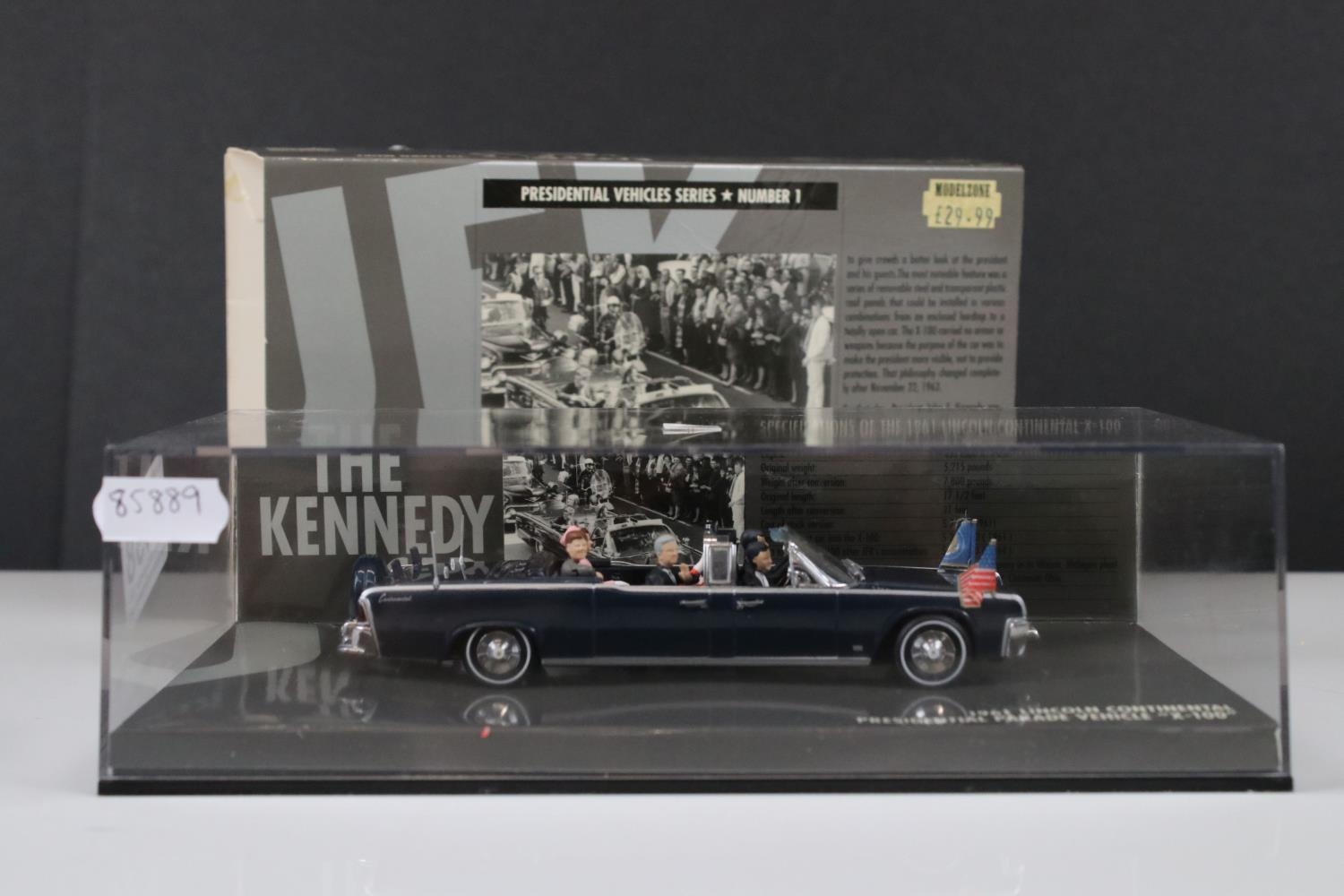 Boxed 1:43 Paul's Mini Art Minichamps 430086100 1961 Lincoln Boxed 1:43 Paul's Mini Art Minichamps 430086100 1961 Lincoln