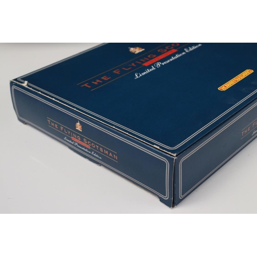 27 - Boxed ltd edn Hornby OO gauge R089 Flying Scotsman BR Mk 2A Open & Brake Coaches, complete with cert... 