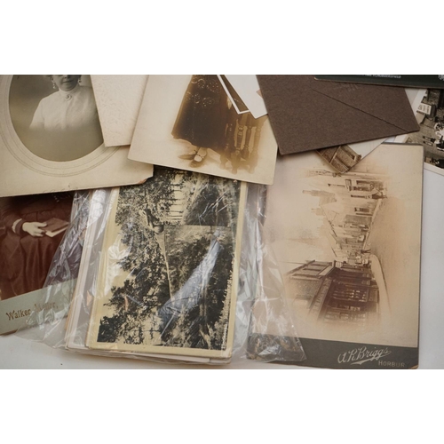 295 - A collection of antique CDV / Carte De Viste photographs and postcards.