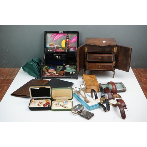 307 - A box of mixed collectables to include vintage costume jewellery, jewellery boxes and watches.