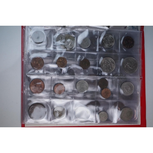 318 - A small collection of mainly foreign coins and banknotes together with a collection of view master s... 