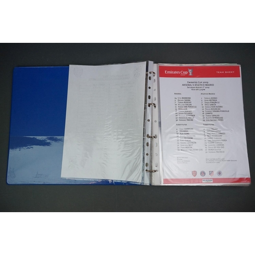 328 - Football - Arsenal fc 2009/10, a binder containing a collection of teamsheets, tickets, menus etc, t... 