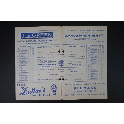 241 - 25 1950s football programmes to include Bournemouth Res v Southend Res 24th No 1956 single sheet (p/... 
