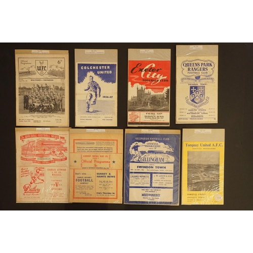 295 - Swindon Town 1956/57 - Full season of 22 away football programmes to include v Ipswich Town, Norwich... 