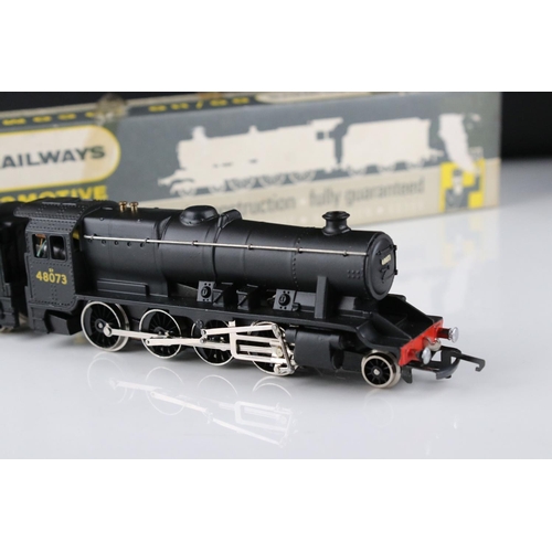 106 - Boxed Wrenn OO gauge W2224 2-8-0 Freight BR locomotive, excellent with original papers in excellent ... 