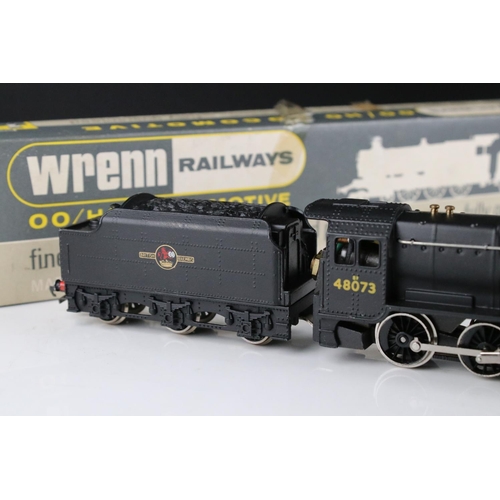 106 - Boxed Wrenn OO gauge W2224 2-8-0 Freight BR locomotive, excellent with original papers in excellent ... 