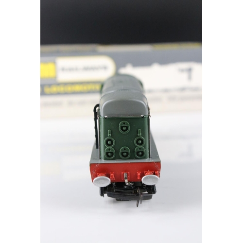 111 - Boxed Wrenn OO gauge W2230 Bo Bo Diesel Electric green BR, excellent with original papers in excelle... 