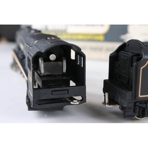 113 - Boxed Wrenn OO gauge W2241 4-6-2 Duchess of Hamilton locomotive, black LMS, excellent with original ... 