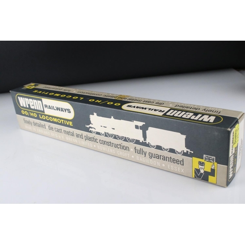 113 - Boxed Wrenn OO gauge W2241 4-6-2 Duchess of Hamilton locomotive, black LMS, excellent with original ... 