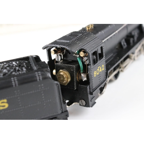 116 - Boxed Wrenn OO gauge W2225 2-8-0 Freight LMS locomotive, excellent with original papers in excellent... 