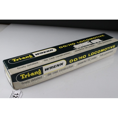 120 - Boxed Triang Wrenn OO gauge W2222 Devizes Castle locomotive, with original papers