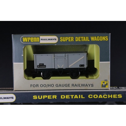 121 - Eight boxed Wrenn OO gauge Super Detail items of rolling stock to include W6003, W6004, W6005, W4655... 