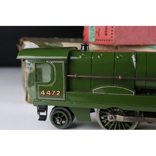 122 - Boxed Hornby O gauge E320 Flying Scotsman Locomotive (good with tatty box showing seam splits and ta... 