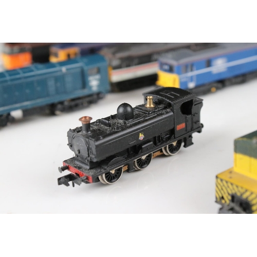 125 - Nine N gauge locomotives to include Dapol GB Railfreight, Grafar Load Haul, Grafar Clun Castle, Dapo... 