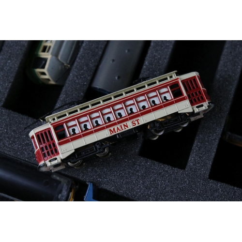 140 - 20 N gauge items of rolling stock plus locomotive shells to include Grafar, Peco etc, contained with... 