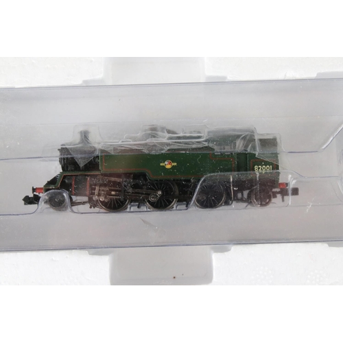 141 - Boxed Graham Farish by Bachmann N gauge 370185 A Day At The Races train set, complete and vg