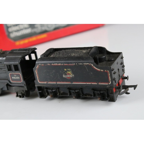 146 - Boxed Hornby OO gauge R156 Class 08 Diesel Shunter plus a Triang R50 Princess Elizabeth locomotive a... 