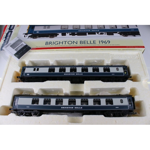 147 - Boxed Hornby OO gauge R2988 Brighton Belle 1934 Train Pack DCC Ready, plus a Hornby Brighton Belle p... 