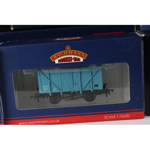 150 - 15 Boxed Bachmann OO gauge items of rolling stock to include mainly vans and wagons