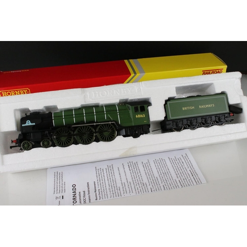 153 - Boxed Hornby OO gauge R3060 Tornado BR Class A1 DCC Ready Railroad locomotive