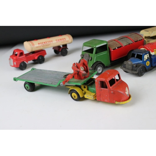 465 - 10 Mid 20th C plastic, diecast & tin plate models to include Triang Minic, Brimtoy, Crescent, Pocket... 