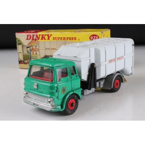 481 - Two boxed Dinky Supertoys diecast models to include 978 Refuse Wagon & 935 Leyland Octopus Flat truc... 