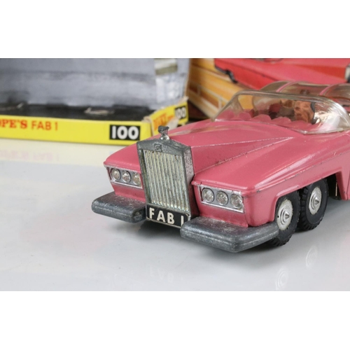 478 - Boxed Dinky 100 Thunderbirds Lady Penelope diecast model, with both figures, gd condition with minim... 