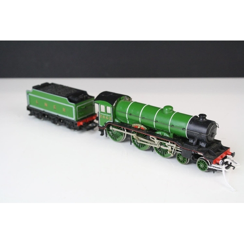 161 - Three OO gauge locomotives to include Hornby Manchester United 4-6-0 LNER, Lima King Charles II & Ho... 