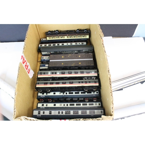 174 - Collection of 21 OO gauge items of rolling stock to include Hornby and Bachmann featuring 14 x Inter... 