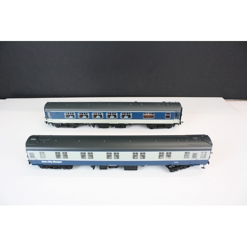 174 - Collection of 21 OO gauge items of rolling stock to include Hornby and Bachmann featuring 14 x Inter... 