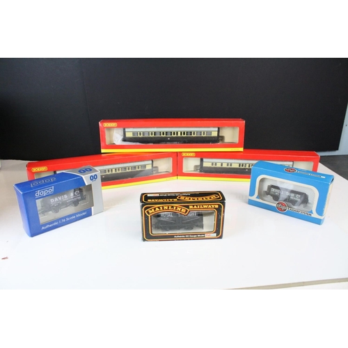 180 - 10 Boxed items of OO gauge rolling stock to include 5 x Hornby, 3 x Mainline, Airfix & Dapol plus 11... 