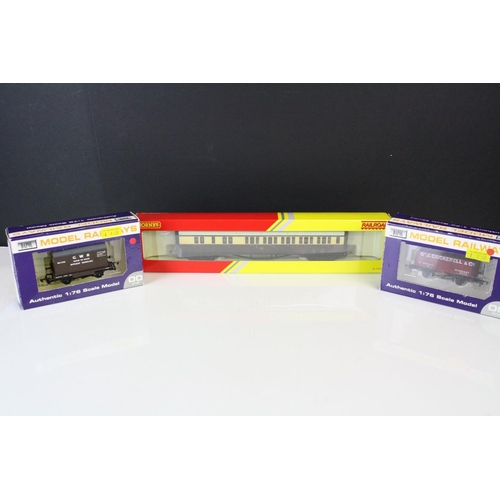 187 - Boxed Hornby OO gauge R3490 InterCity Class 08 Diesel Locomotive 08673 plus 14 boxed items of OO gau... 