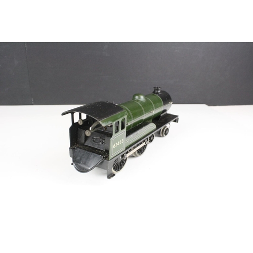 204 - Boxed Bassett-Lowke O gauge clockwork Prince Charles 4-4-0 Locomotive and tender, ref 3311/0, in gre... 