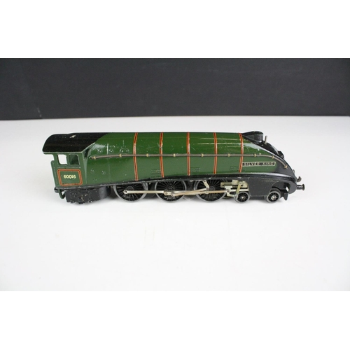 210 - Two boxed Hornby Dublo locomotives to include EDLT20 Locomotive and Tender BR Bristol Castle and EDL... 