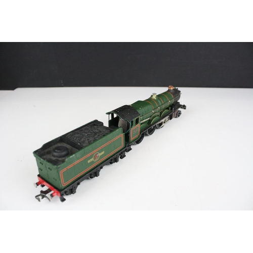 210 - Two boxed Hornby Dublo locomotives to include EDLT20 Locomotive and Tender BR Bristol Castle and EDL... 