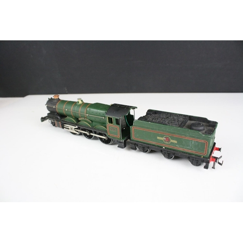 210 - Two boxed Hornby Dublo locomotives to include EDLT20 Locomotive and Tender BR Bristol Castle and EDL... 