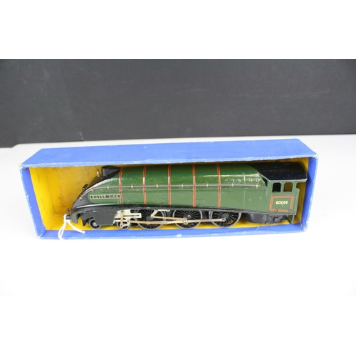 210 - Two boxed Hornby Dublo locomotives to include EDLT20 Locomotive and Tender BR Bristol Castle and EDL... 