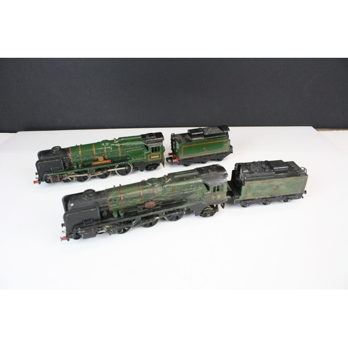 164 - Quantity of OO gauge models railway to include Hornby Dublo Barnstable locomotive, Wrenn 4-6-2 locom... 