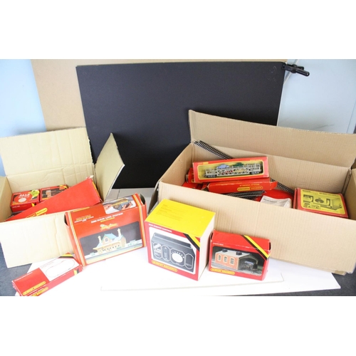 175 - Quantity of Hornby OO gauge model railway to include boxed Operating Turntable Set, boxed R504 Engin... 