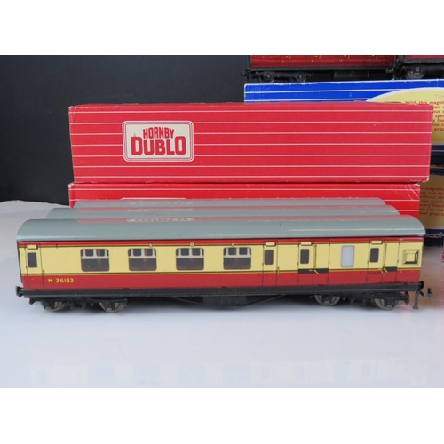 213 - Two boxed Hornby Dublo TPO Mail Van Set plus 11 x items of rolling stock to include 4 x boxed exampl... 