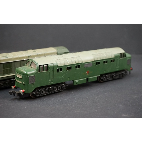 22 - Five Hornby Dublo locomotives to include Duchess of Montrose, Bristol Castle, 2-6-4 BR 80033 in blac... 