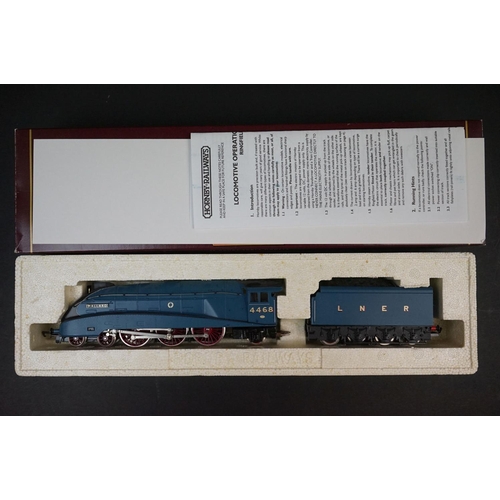 23 - Two boxed Hornby Top Link OO gauge locomotives to include R304 LNER 4-6-2 Mallard Class A4 & R2057 B... 