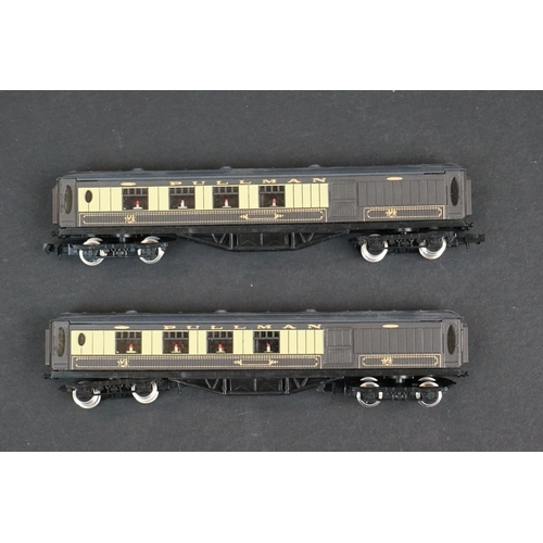 37 - Two boxed Graham Farish N gauge locomotives to include 1016 Class J94 BR Black & 1701 General Purpos... 