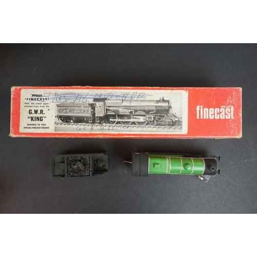 40 - Eight OO gauge model railways to inlcude Hornby R857 BR Loco Ivatt Class 2, R066 LMS 4-6-2 Duchess L... 