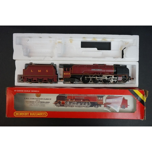 40 - Eight OO gauge model railways to inlcude Hornby R857 BR Loco Ivatt Class 2, R066 LMS 4-6-2 Duchess L... 