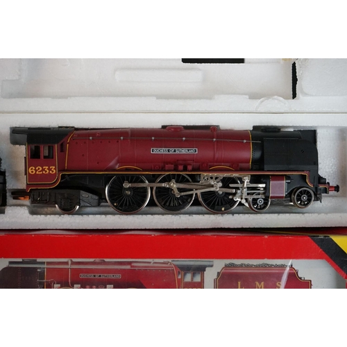 40 - Eight OO gauge model railways to inlcude Hornby R857 BR Loco Ivatt Class 2, R066 LMS 4-6-2 Duchess L... 